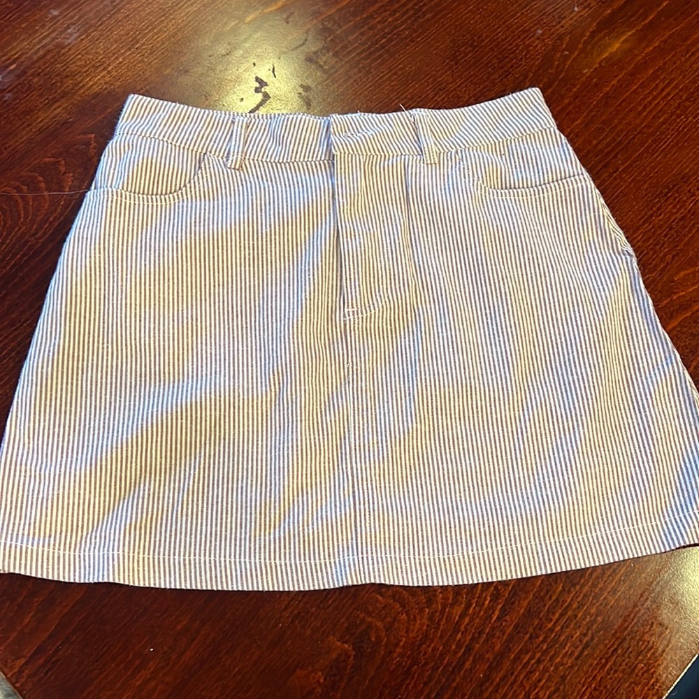 Forever 21 red and white striped skirt